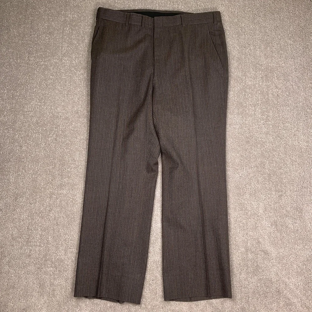 Hart Schaffner Marx Suit Mens 44R 36W Brown Geigers‎ Pinstripe Wool